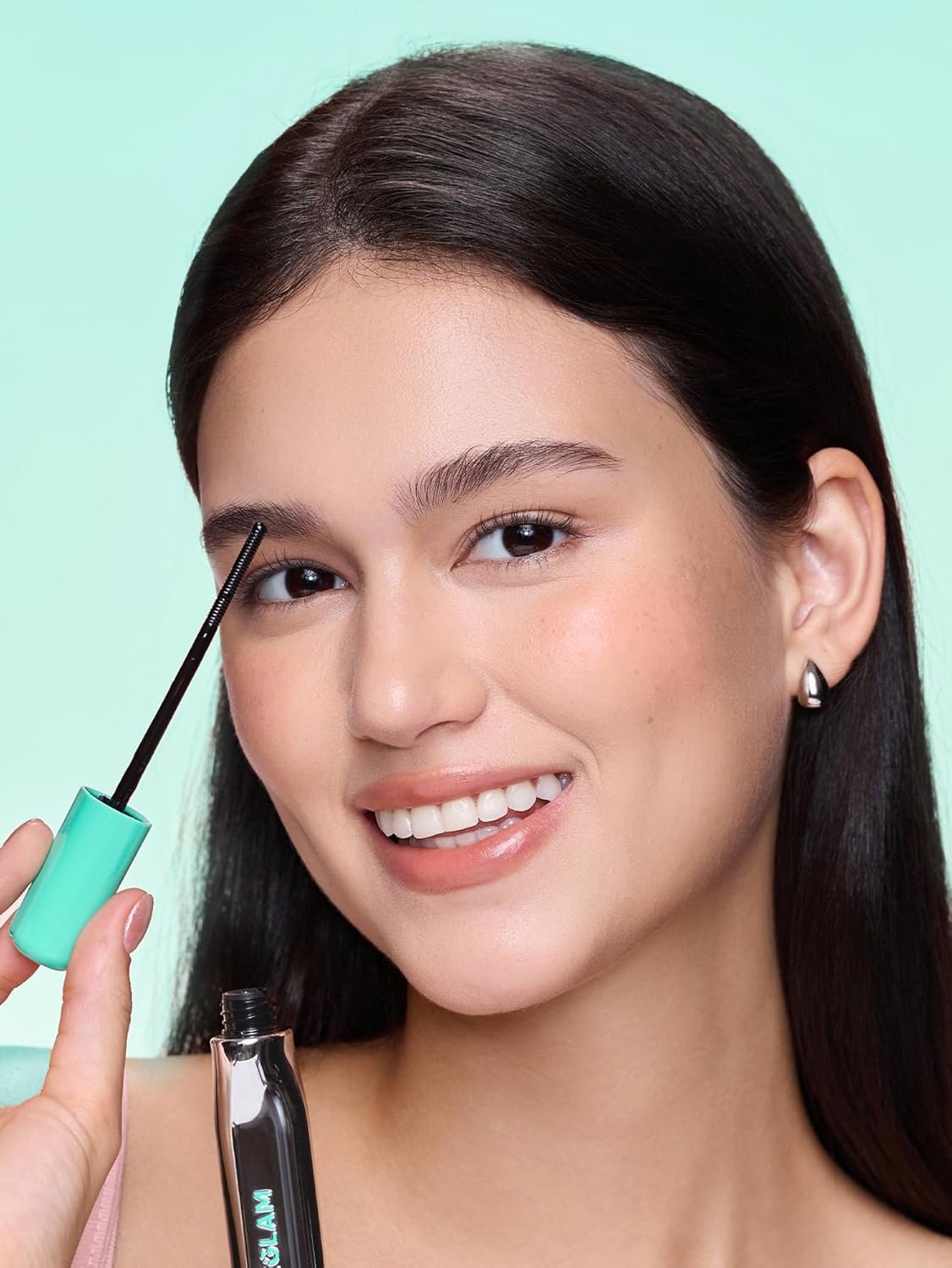 مزيل ماسكارا مقاومة للماء SHEGLAM – إزالة سهلة بدون فرك